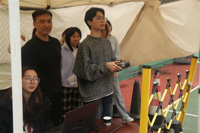 图片2.png 图片2.png