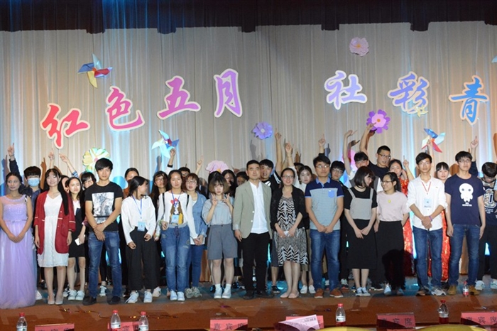 集体大合照.jpg
