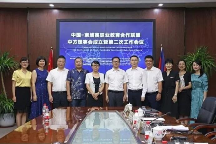 微信图片_20200906200309.jpg 微信图片_20200906200309.jpg