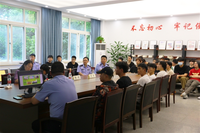 图片2.png 图片2.png