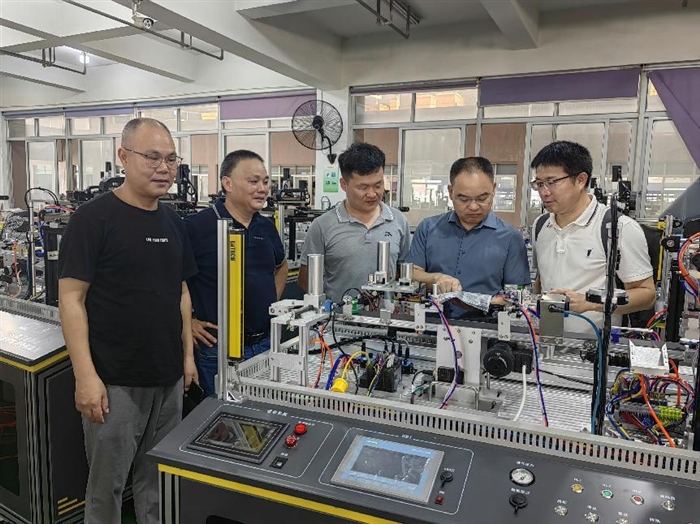 图片2.png 图片2.png