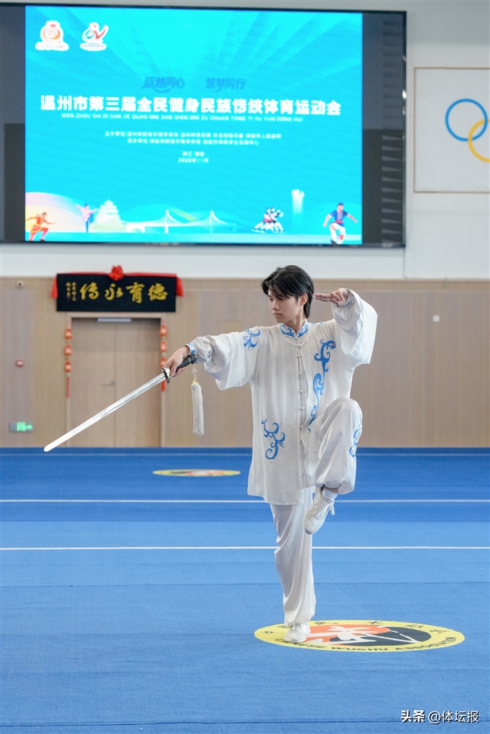 f5d99c21913348f3b76a157eb46bd15d~tplv-tt-origin-web_gif.jpeg