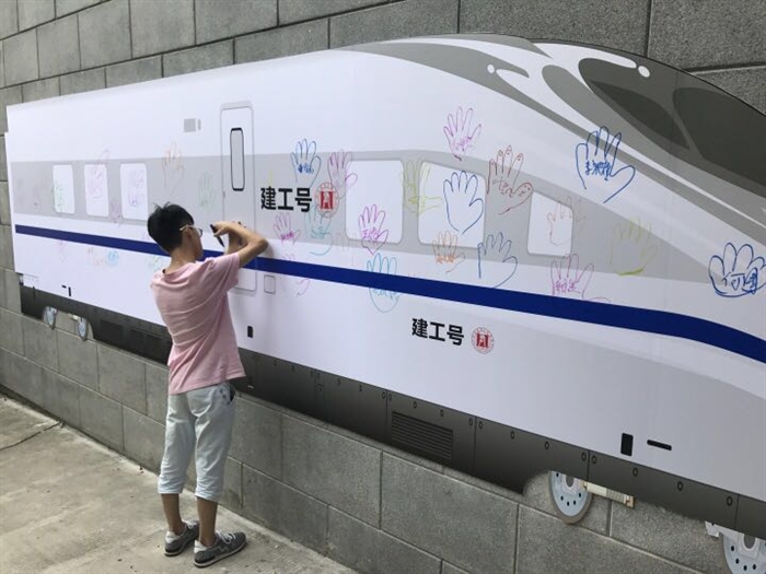 1817518531.jpg 1817518531.jpg