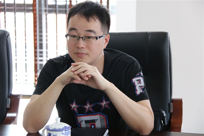 袁宏毅3.JPG