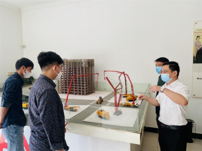 微信图片_20220415110719.png 微信图片_20220415110719.png