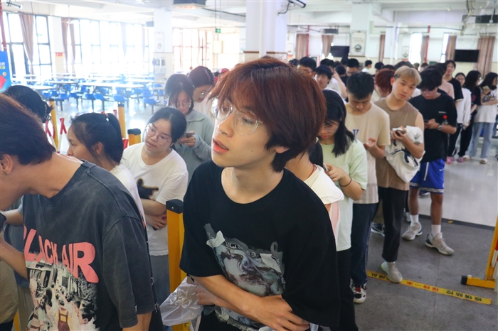 IMG_9976.JPG IMG_9976.JPG